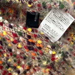 カラフル　セーターの画像