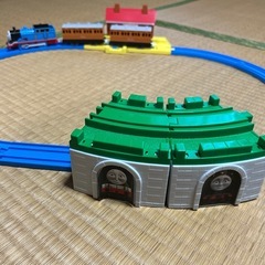 機関車トーマスプラレール　ベーシックタイプの画像