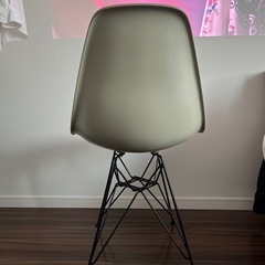 イームズチェア（モダンデコ）の画像