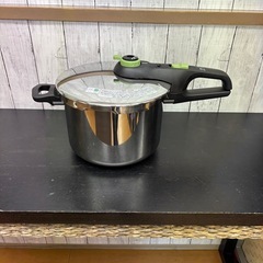 【新品】T-fal 片手式圧力鍋
の画像