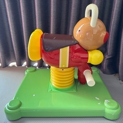 アンパンマン乗り物の画像