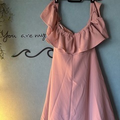 ワンショルドレスの画像