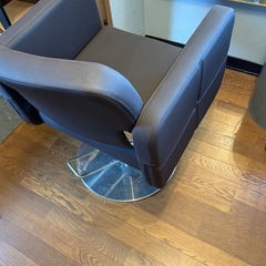 美容室、理容室用、カットチェアーの画像