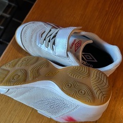 フットサルシューズ　室内　サッカー　アンブロ　18の画像