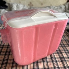 【商談有】《Pigeon》哺乳瓶×3本と電子レンジスチーム＆薬液消毒ケース の画像