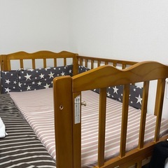 ベビーベッド　ベッドの画像