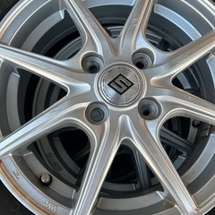 スノータイヤ アルミ付きの画像