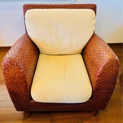 HUKLAの本革シングルソファー　2脚の画像