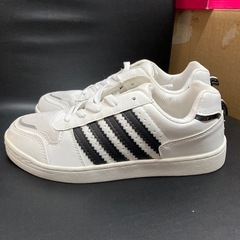 ⑬
白いスニーカー男性 用 の画像