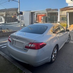 日産　FUGA ハイブリッドの画像