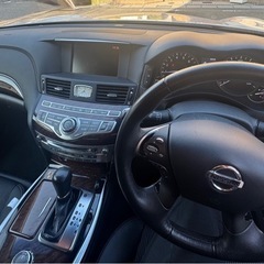 日産　FUGA ハイブリッドの画像