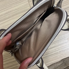 GU ショルダーバッグの画像