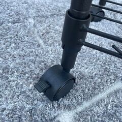 2段キャスター付きメタルラック 🚚自社配送時💳代引き可🚚(現金、クレジット、スマホ決済対応)の画像