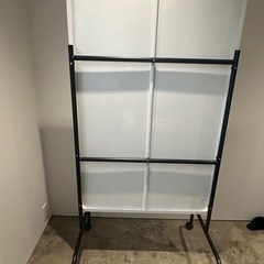 縦型ホワイトボードの画像