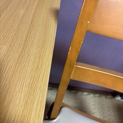 ダイニングテーブルの画像