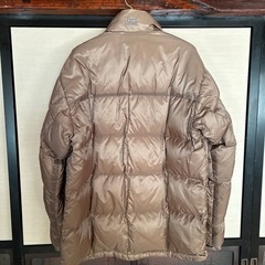 HELLYHANSENダウンジャケットの画像