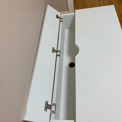 ★値下げします！！★【TVボード、ローボード】シンプル　白　配線収納ありの画像