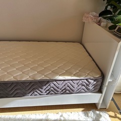 シングルベッドの画像