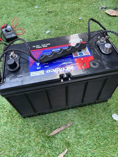 バッテリー　AC delco