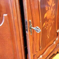 アンティーク　収納家具　引き出し＆鍵付き扉収納家具の画像