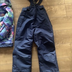 120センチ　キッズスキーウェアの画像