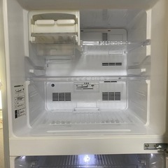 【無料✨】シャープ 2ドア冷蔵庫 225L（2016年製） 【11/30(日) or 12/1(月) 引き取り限定】の画像