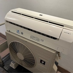 AY-N25D-W 2022年製　8畳用ルームエアコン　室内外機　シャープの画像