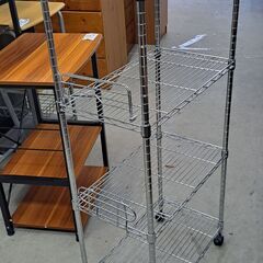 【リサイクルショップどりーむ天保山店】No.4903　メタルラック　写真参照🎵　おすすめ商品です(≧▽≦)　美品ですよ～🎵　キャスター付きで便利🎵の画像