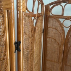 籐のパーテーションの画像