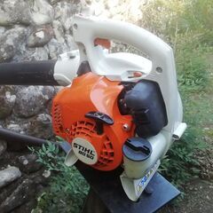 中古　スチール　エンジンブロアー　点検整備済み！草刈掃除　落ち葉掃除の画像