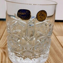 未使用★ボヘミアクリスタル  ロックグラス ４個セット、KAGAMI CRYSTAL製のフロスト仕上げのカットガラスカップ2個セット おまとめの画像