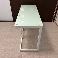 【交渉中】天板ガラス パソコンデスクの画像