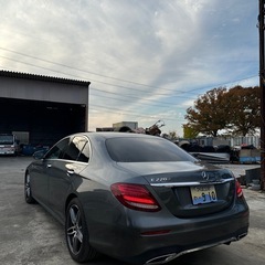 🚗【R1年式 ベンツ E220D】装備充実！走行12.2万km・車検たっぷり！アクティブクルーズコントロール付き！の画像