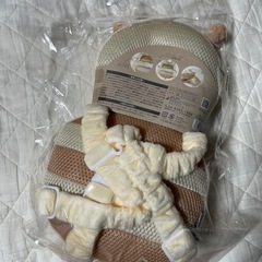 【新品】【プレゼントとして⭕️】ベビーヘッドガード 赤ちゃんのごっつん防止リュック はちの画像