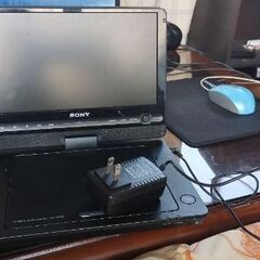 SONY 9型液晶ポータブルDVDプレーヤーの画像