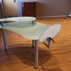 ガラステーブル　ディスプレイ用の画像