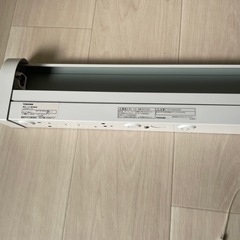 台所　手元灯　電源内蔵直管形 LED流し元灯 棚下・(ランプ別売)の画像