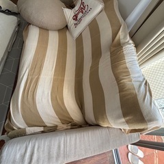 ソファーの画像