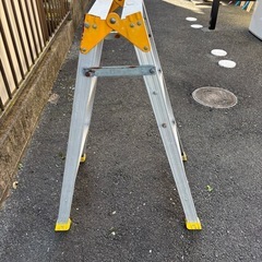 脚立の画像