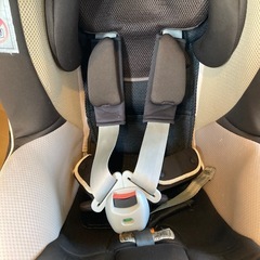 新生児から対応チャイルドシート(サンシェード付の画像