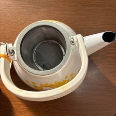 キティーちゃんのホーロー急須の画像