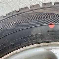 スタッドレスタイヤの画像