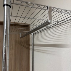 ルミナス キャスター付きハンガーラック シルバー 高さ180cm
の画像