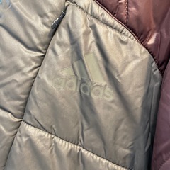 adidasジャンバーの画像