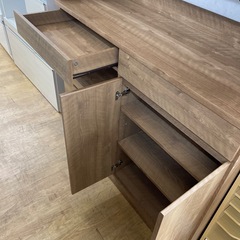 1116-020 ★リユースのサカイ幸手店★　LOWYA キッチンボード 木目調¥22,000(税込)【備考】W120×D42×H180の画像