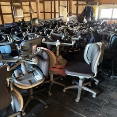 事務用デスク 収納付き 事務机 ③の画像