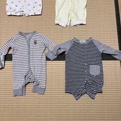 ロンパース10枚の画像