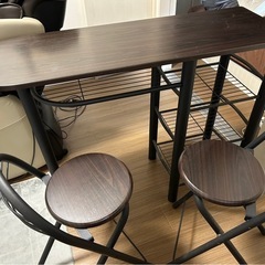 テーブルセットの画像
