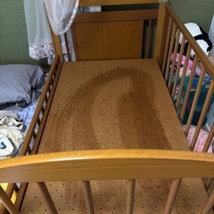 ベビーベッドの画像