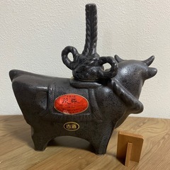 干支🐃ボトル(牛)陶器　中身はカラの画像